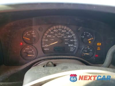 Zdjęcie 9 z 13 samochodu: 2004 CHEVROLET EXPRESS DELIVERY TRUCK VIN:1GBJG31U641141033 - miniatura