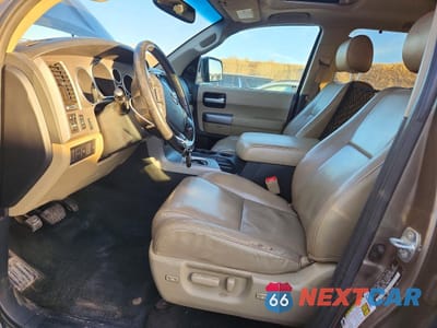 Zdjęcie 7 z 14 samochodu: 2013 TOYOTA SEQUOIA LIMITED VIN:5TDJW5G13DS074451 - miniatura