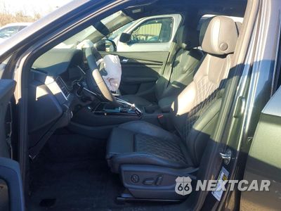 Zdjęcie 7 z 13 samochodu: 2025 AUDI SQ5 PREMIUM PLUS VIN:WA1B4AFY2S2056748 - miniatura