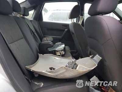 Zdjęcie 10 z 12 samochodu: 2011 FORD FOCUS SE VIN:1FAHP3FN2BW188173 - miniatura