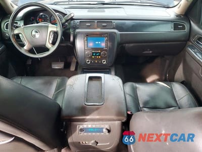 Zdjęcie 8 z 13 samochodu: 2011 GMC YUKON VIN:1GKS2EEF3BR333356 - miniatura