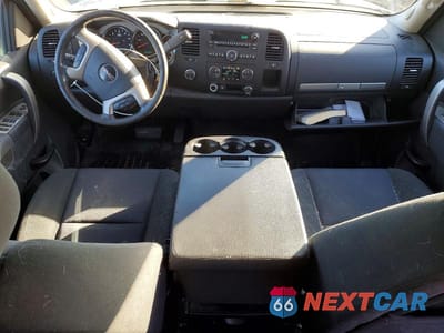 Zdjęcie 8 z 12 samochodu: 2011 GMC SIERRA 1500 VIN:3GTP2VE38BG122175 - miniatura