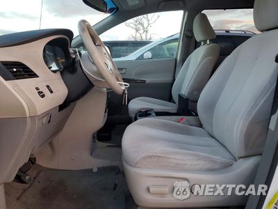 Zdjęcie 7 z 14 samochodu: 2011 TOYOTA SIENNA LE VIN:5TDKK3DC9BS033037 - miniatura