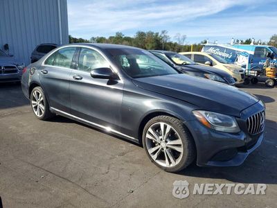 Czwarte zdjęcie samochodu z boku: 2015 MERCEDES-BENZ C 300 4MATIC VIN:55SWF4KB4FU032554 - miniatura