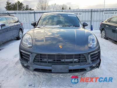 Piąte zdjęcie samochodu w środku: 2018 PORSCHE MACAN S VIN:WP1AB2A51JLB37189 - miniatura