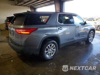 Trzecie zdjęcie samochodu z tyłu: 2019 CHEVROLET TRAVERSE LS VIN:1GNERFKW3KJ214629 - miniatura