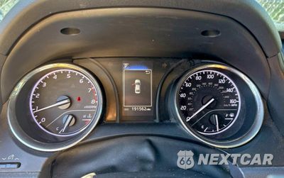 Zdjęcie 8 z 12 samochodu: 2019 TOYOTA CAMRY L VIN:4T1B11HK0KU274551 - miniatura