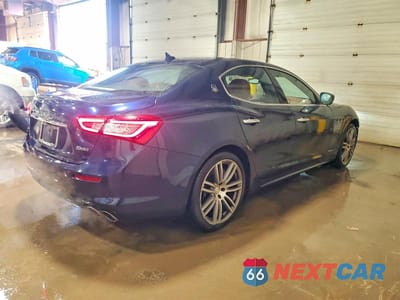Trzecie zdjęcie samochodu z tyłu: 2019 MASERATI GHIBLI S VIN:ZAM57YSLXK1319230 - miniatura