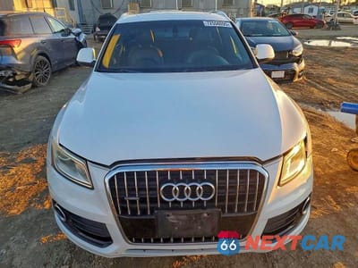 Piąte zdjęcie samochodu w środku: 2016 AUDI Q5 PREMIUM VIN:WA1C2AFP0GA046864 - miniatura