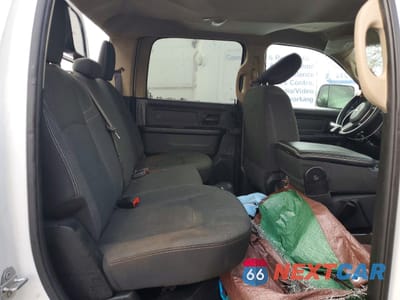 Zdjęcie 10 z 12 samochodu: 2020 RAM 5500 FLATBED TRUCK VIN:3C7WRNEL5LG305044 - miniatura