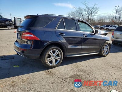 Trzecie zdjęcie samochodu z tyłu: 2014 MERCEDES-BENZ ML 350 4MATIC VIN:4JGDA5HB8EA433726 - miniatura