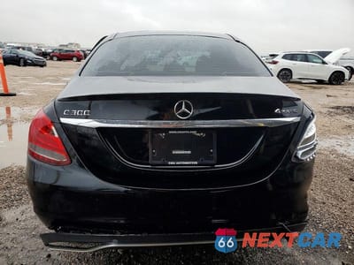 Zdjęcie 6 z 11 samochodu: 2016 MERCEDES-BENZ C 300 4MATIC VIN:55SWF4KB4GU138052 - miniatura