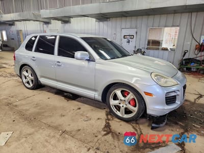Czwarte zdjęcie samochodu z boku: 2008 PORSCHE CAYENNE TURBO VIN:WP1AC29P88LA90904 - miniatura