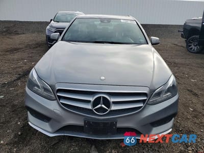 Piąte zdjęcie samochodu w środku: 2015 MERCEDES-BENZ E 350 4MATIC VIN:WDDHF8JB8FB165197 - miniatura