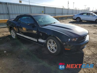 Czwarte zdjęcie samochodu z boku: 2010 FORD MUSTANG VIN:1ZVBP8EN3A5133117 - miniatura