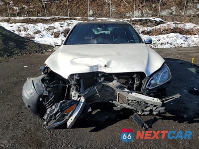 Piąte zdjęcie samochodu w środku: 2016 MERCEDES-BENZ E 350 4MATIC VIN:WDDHF8JB8GB221690 - miniatura