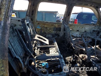 Zdjęcie 11 z 13 samochodu: 2004 CHEVROLET SUBURBAN K1500 VIN:3GNFK16Z34G279436 - miniatura