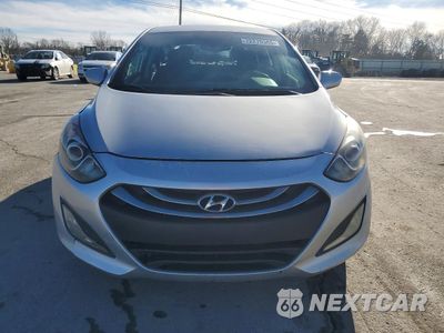 Piąte zdjęcie samochodu w środku: 2013 HYUNDAI ELANTRA GT VIN:KMHD35LE1DU022001 - miniatura