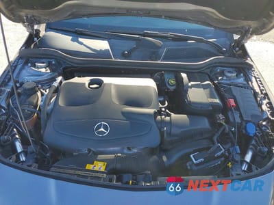 Zdjęcie 11 z 12 samochodu: 2016 MERCEDES BENZ CLA VIN:WDDSJ4EB2GN326859 - miniatura
