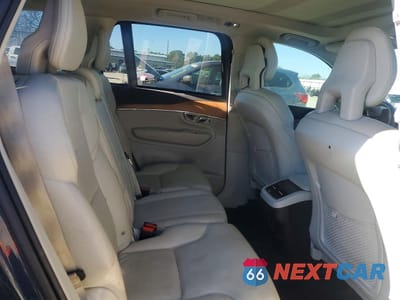 Zdjęcie 11 z 14 samochodu: 2021 VOLVO XC90 T6 MOMENTUM VIN:YV4A22PK0M1766616 - miniatura