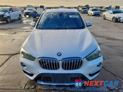 Piąte zdjęcie samochodu w środku: 2016 BMW X1 XDRIVE28I VIN:WBXHT3C34G5F65887 - miniatura