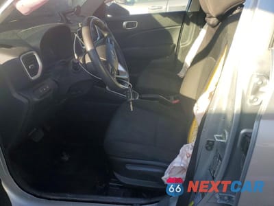 Zdjęcie 7 z 12 samochodu: 2021 HYUNDAI VENUE VIN:KMHRB8A37MU065897 - miniatura