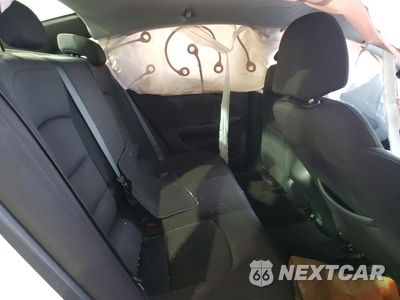 Zdjęcie 10 z 13 samochodu: 2020 CHEVROLET MALIBU LS VIN:1G1ZB5ST3LF099039 - miniatura