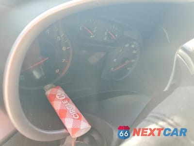 Zdjęcie 9 z 12 samochodu: 2018 CHEVROLET MALIBU LS VIN:1G1ZB5ST0JF196258 - miniatura