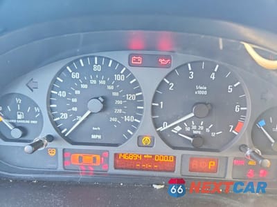 Zdjęcie 9 z 13 samochodu: 2004 BMW 325 I VIN:WBAEV33404KR31645 - miniatura