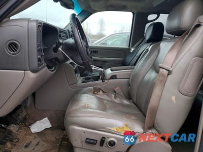 Zdjęcie 7 z 13 samochodu: 2005 CHEVROLET SUBURBAN K1500 VIN:1GNFK16Z55J205435 - miniatura