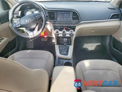 Zdjęcie 8 z 11 samochodu: 2019 HYUNDAI ELANTRA SEL VIN:5NPD84LF0KH409011 - miniatura