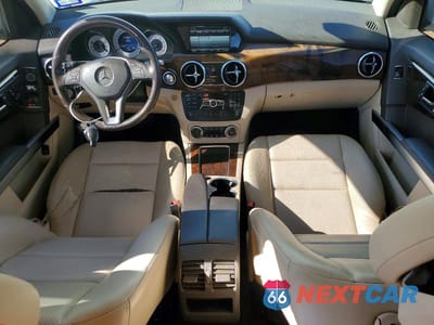 Zdjęcie 8 z 11 samochodu: 2014 MERCEDES-BENZ GLK 350 VIN:WDCGG5HB9EG171562 - miniatura