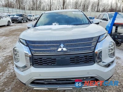 Piąte zdjęcie samochodu w środku: 2024 MITSUBISHI OUTLANDER SE VIN:JA4J4VA86RZ025837 - miniatura