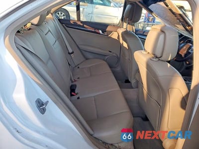 Zdjęcie 10 z 12 samochodu: 2013 MERCEDES-BENZ C 250 VIN:WDDGF4HB2DA780034 - miniatura