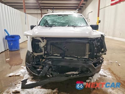 Piąte zdjęcie samochodu w środku: 2022 FORD F150 VIN:1FTMF1CB6NKE07853 - miniatura