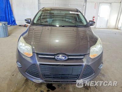 Piąte zdjęcie samochodu w środku: 2014 FORD FOCUS SE VIN:1FADP3F28EL275490 - miniatura