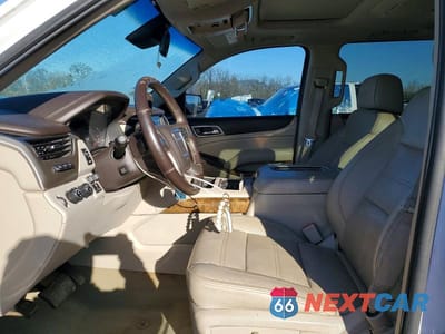 Zdjęcie 7 z 12 samochodu: 2016 GMC YUKON XL DENALI VIN:1GKS2HKJ1GR375638 - miniatura