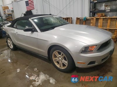Czwarte zdjęcie samochodu z boku: 2012 FORD MUSTANG VIN:1ZVBP8EM8C5241176 - miniatura