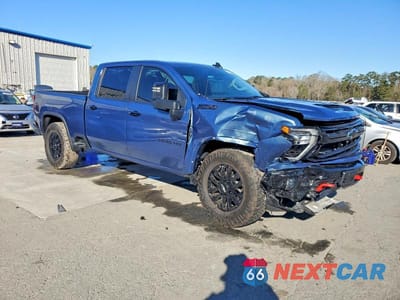 Czwarte zdjęcie samochodu z boku: 2026 CHEVROLET SILVERADO K2500 HEAVY DUTY LT VIN:1GC4KNE72TF131866 - miniatura