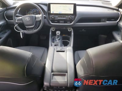 Zdjęcie 8 z 12 samochodu: 2025 TOYOTA GRAND HIGHLANDER XLE HYBRID VIN:5TDACAB59SS065178 - miniatura