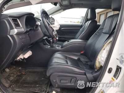 Zdjęcie 7 z 14 samochodu: 2017 TOYOTA HIGHLANDER SE VIN:5TDJZRFH9HS376202 - miniatura