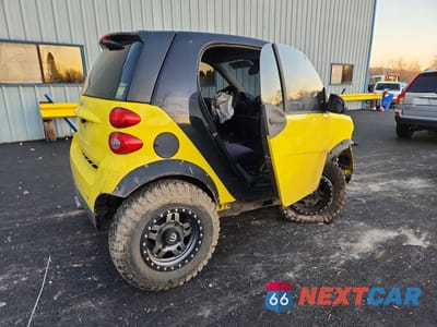 Trzecie zdjęcie samochodu z tyłu: 2008 SMART FORTWO PURE VIN:WMEEJ31X38K206477 - miniatura