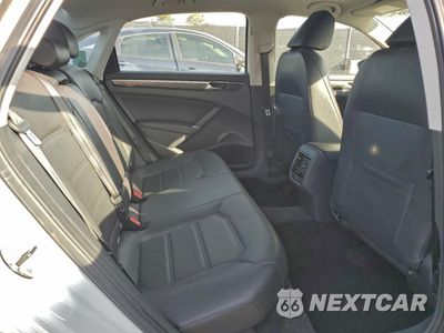 Zdjęcie 10 z 12 samochodu: 2017 VOLKSWAGEN PASSAT SE VIN:1VWBT7A36HC011674 - miniatura