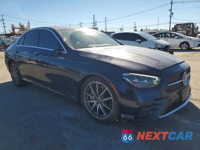 Czwarte zdjęcie samochodu z boku: 2022 MERCEDES-BENZ E 350 VIN:W1KZF8DB6NB087470 - miniatura