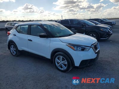 Czwarte zdjęcie samochodu z boku: 2020 NISSAN KICKS S VIN:3N1CP5BV3LL496937 - miniatura