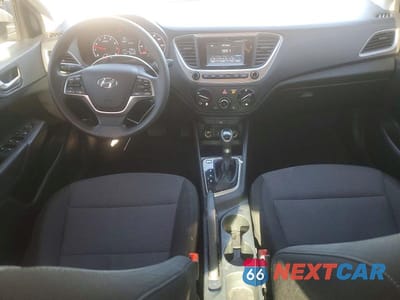 Zdjęcie 8 z 12 samochodu: 2018 HYUNDAI ACCENT SE VIN:3KPC24A36JE024545 - miniatura