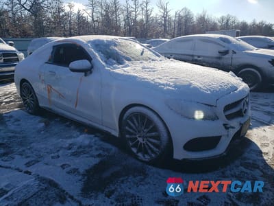 Czwarte zdjęcie samochodu z boku: 2017 MERCEDES-BENZ C 300 4MATIC VIN:WDDWJ4KB9HF524453 - miniatura