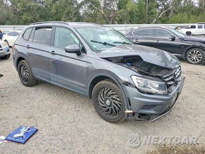 Czwarte zdjęcie samochodu z boku: 2021 VOLKSWAGEN TIGUAN S VIN:3VV0B7AX1MM044169 - miniatura