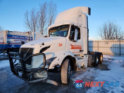 Drugie zdjęcie samochodu z przodu: 2024 VOLVO VNR VIN:4V4WC9EH5RN653397 - miniatura