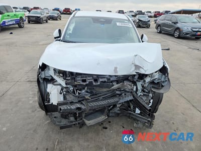 Piąte zdjęcie samochodu w środku: 2025 NISSAN KICKS SV VIN:3N8AP6CA8SL435687 - miniatura